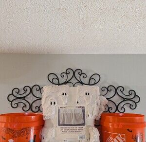 Viral Halloween Ghost Blanket and 2026 Halloween Buckets